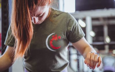 Abdominais Discretos no Escritório: O Segredo do Draw-in