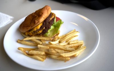 Comparação de Dietas: Low-Carb, Jejum Intermitente e Mediterrânica – Qual a Melhor Escolha para Si em 2025?