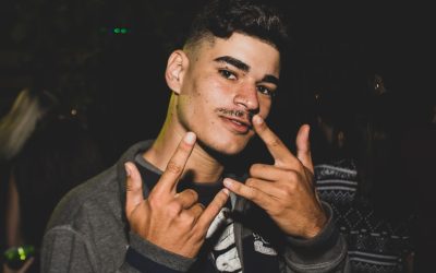 Domine o YouTube em 2025: Estratégias Essenciais para Aumentar Inscritos e Visualizações