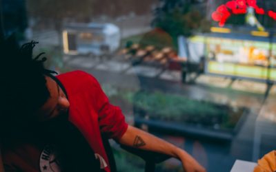 Tempos Estressantes: Uma Rotina de Meditação para Gerir a Mente