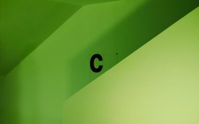 Domine a Volatilidade: Como a Média de Custo em Dólar (DCA) Pode Otimizar Seus Ganhos em Criptomoedas em 2026