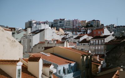 O Caminho para se Tornar um Influenciador Digital de Sucesso em 2026: Estratégias Essenciais para YouTube, Instagram, TikTok e Facebook