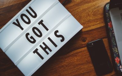 Como Se Tornar um Influenciador de Sucesso em 2026: Guia Essencial para YouTube, Instagram, TikTok e Facebook