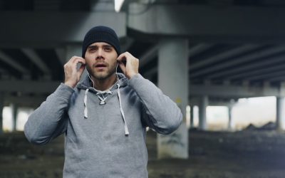 Estratégia de Covered Call: Gerando Renda em Mercados Voláteis