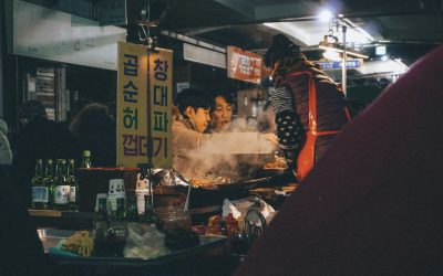 Descubra o Mundo Através do Paladar: Tendências e Dicas para Suas Viagens Gastronômicas em 2026!
