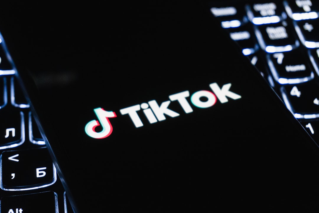 como-se-tornar-um-influenciador-de-sucesso-em-2026-guia-completo-para-youtube-instagram-tiktok-e-facebook-1787919739353