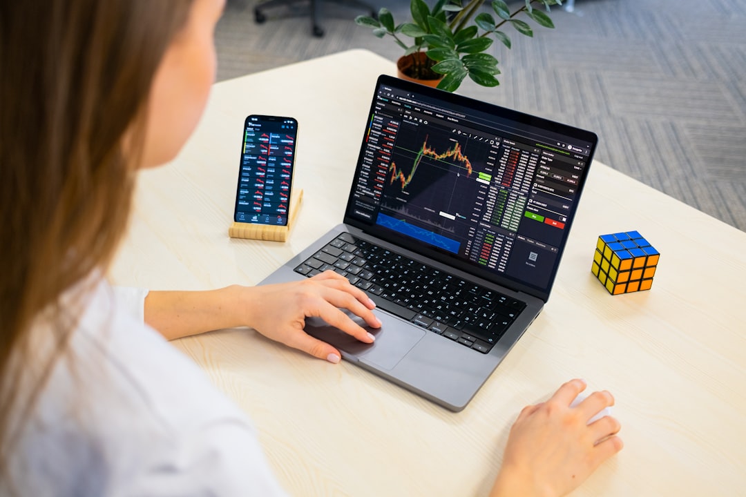 dominando-o-swing-trading-em-2026-estrat-gias-para-lucrar-com-as-oscila-es-do-mercado-1786116134475