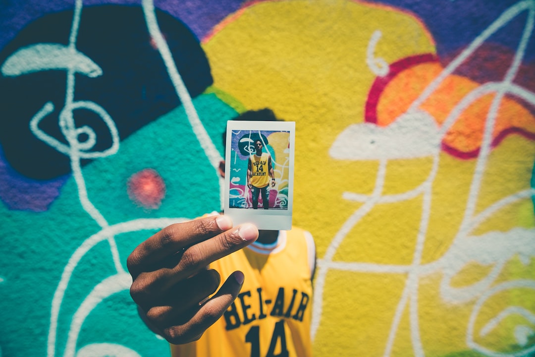 o-caminho-para-se-tornar-um-influenciador-de-sucesso-em-2026-estrat-gias-para-youtube-instagram-tiktok-e-facebook-1789431726166